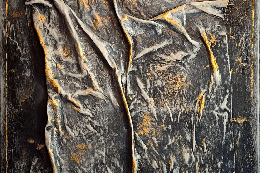Detail view — THE TOUCH